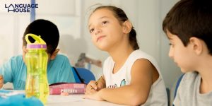 ¿Por qué enseñar inglés a los niños pequeños?